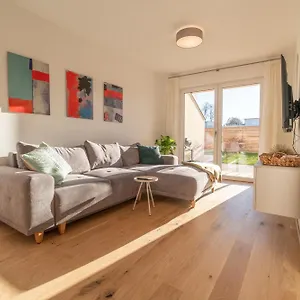  Apartment Gartenlounge In