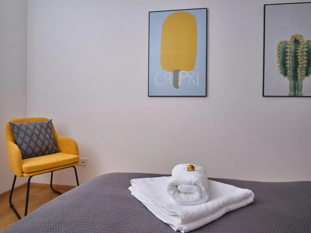 Nxt Liv I Kliniknah I 120Qm Mit Balkon I Nah Zu Seen & Berge Bad Aibling Germany